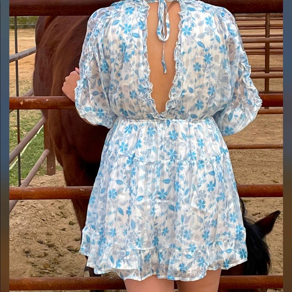 Boutique Reveal Dress - Brand New Size Medium - Picture 2 of 4